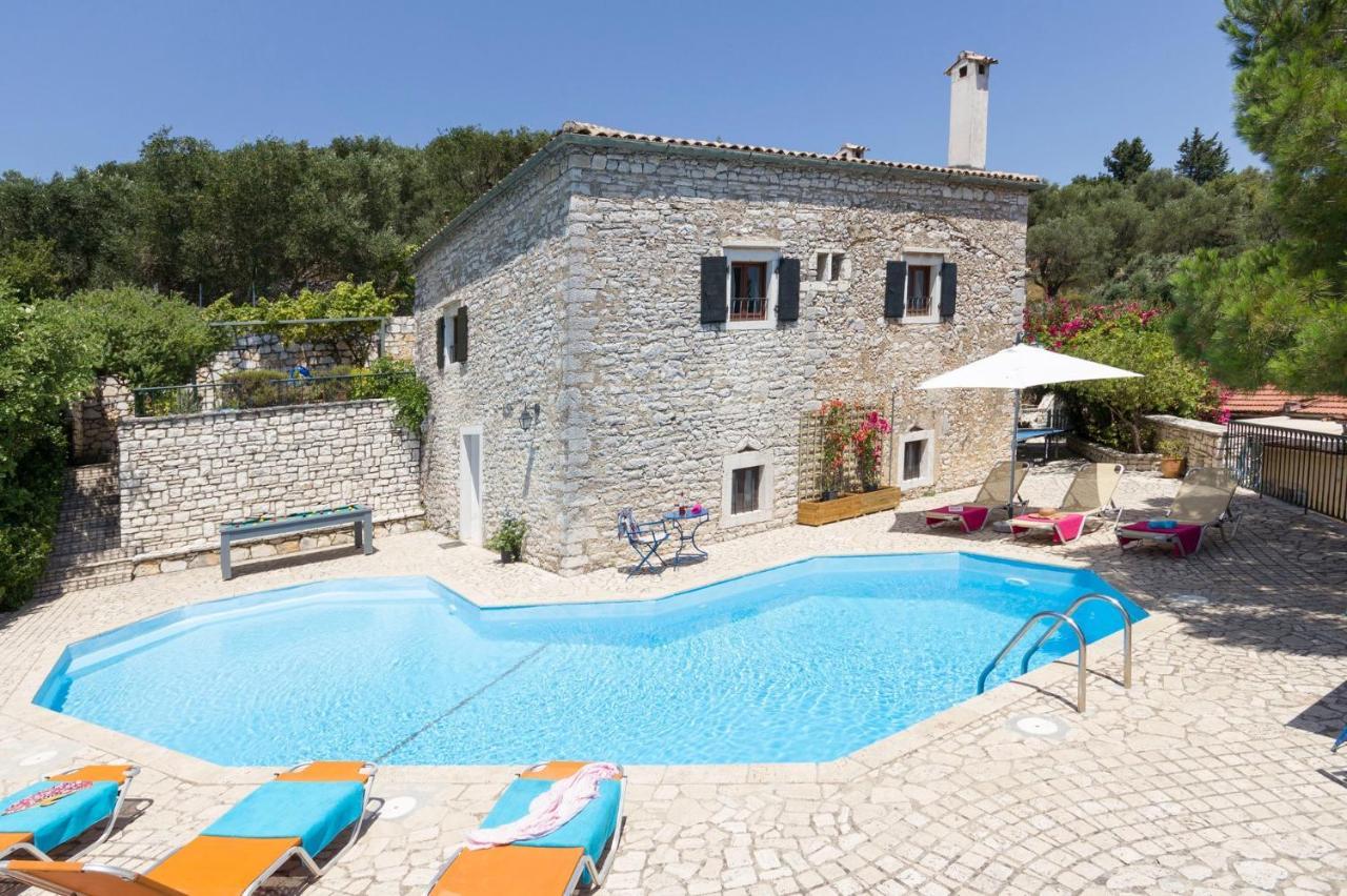 Villa Lithari, Nissaki, Corfu Vigglatouri Exteriér fotografie