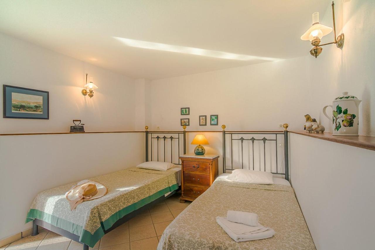 Villa Lithari, Nissaki, Corfu Vigglatouri Exteriér fotografie